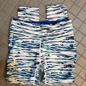 Oiselle Spandos - White Waves
